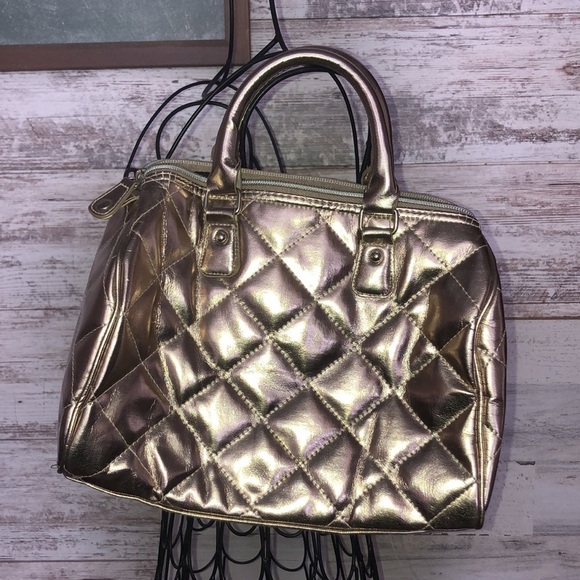 Victoria’s Secret hand bag angel gold bag smaller in size love Victoria’s Secret - Picture 4 of 6